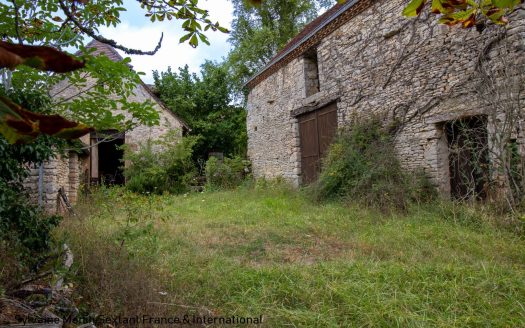 Périgord stone house to be restored