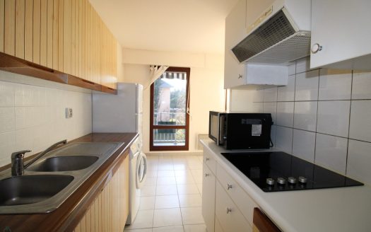 DIVONNE-LES-BAINS- Appartement type 2 proche centre-ville 275.000 €