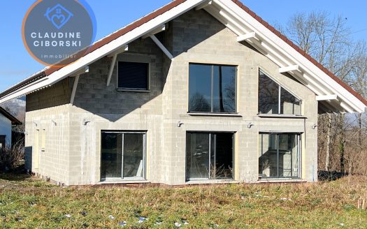 Saint-Sixt: Write Your Story in this Villa Under Construction !