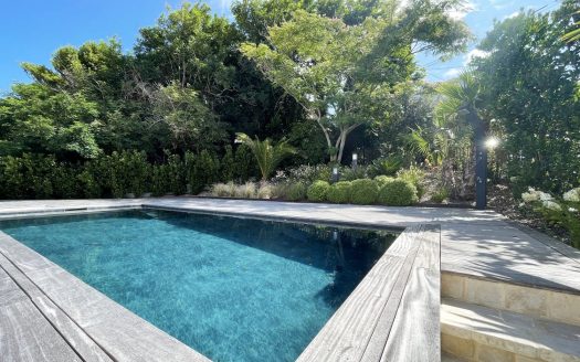 COMPLETELY RENOVATED BASQUE VILLA