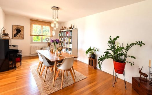 Villa 5 pièces de 130 sqm avec vue exceptionnelle sur le Mont-Blanc – 01220 – Grilly – 875.000 €