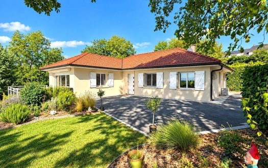 Villa 5 pièces de 130 sqm avec vue exceptionnelle sur le Mont-Blanc – 01220 – Grilly – 875.000 €