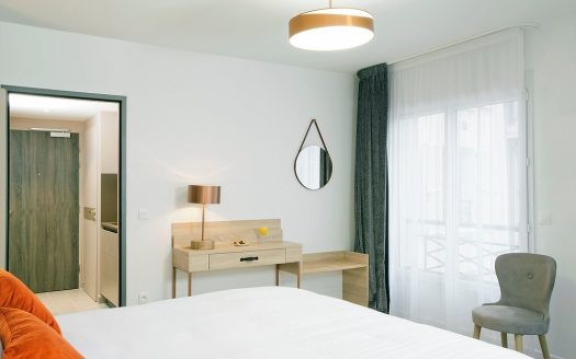 RENTAL INVESTMENT – PUTEAUX – Residhome Business Residence Puteaux La Defense**** – 5.5% return.
