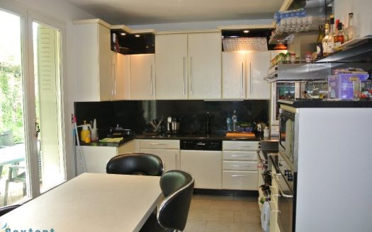 170sqm Villa