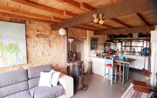 CHARACTER PROPERTY IN AN EXCEPTIONAL SETTING – FORMER SHEEPFOLD NEAR RENNES LE CHATEAU