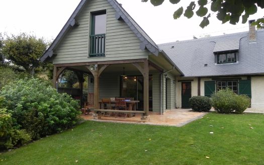 Beautiful 155sq Normandy style house in the Oison Valley set on 4000sq land