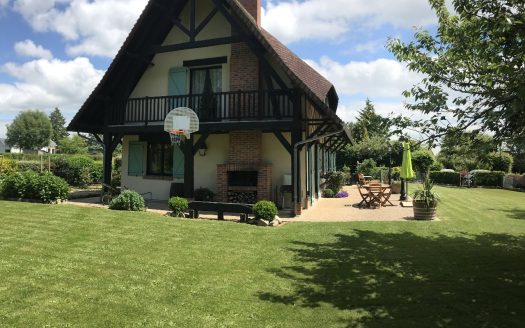 Beautiful Norman house of 160 sqm on 2600 sqm of land