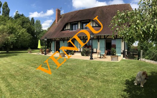 Beautiful Norman house of 160 sqm on 2600 sqm of land
