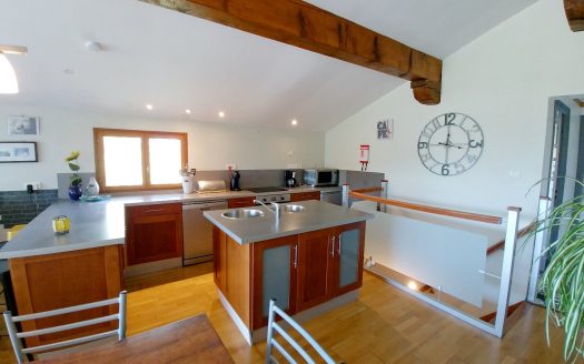 4-BED DETACHED VILLAGE HOUSE WITH GARDEN, POOL AND SPECTACULAR VIEWS