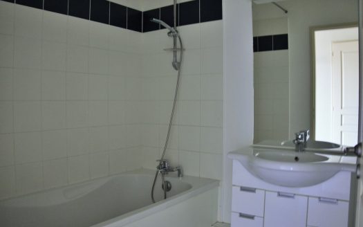 T2 51 sqm + parking