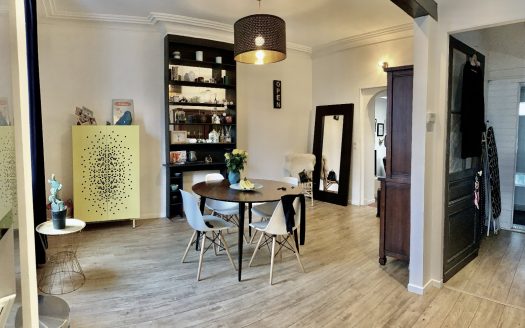 House Les Essarts T5 of 91 sqm